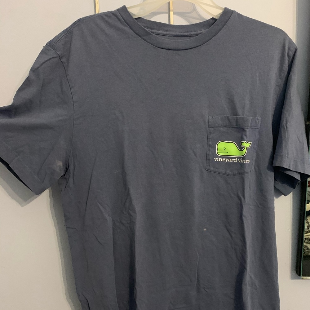 Vineyard vines T-shirt